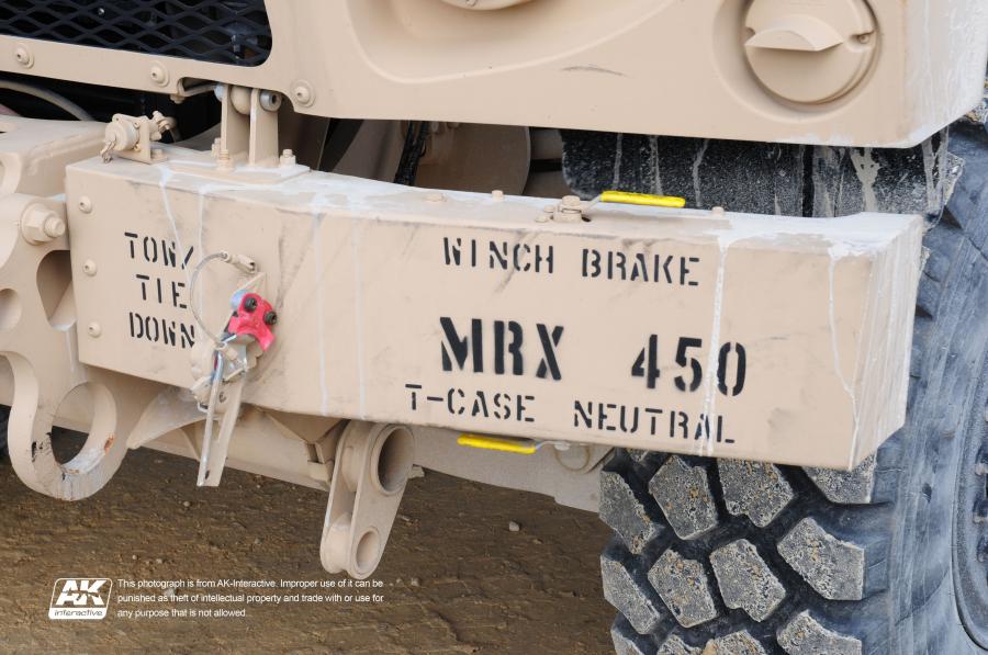 Детали экстерьера Oshkosh M-ATV 2009 года  (фото 424 из 676)